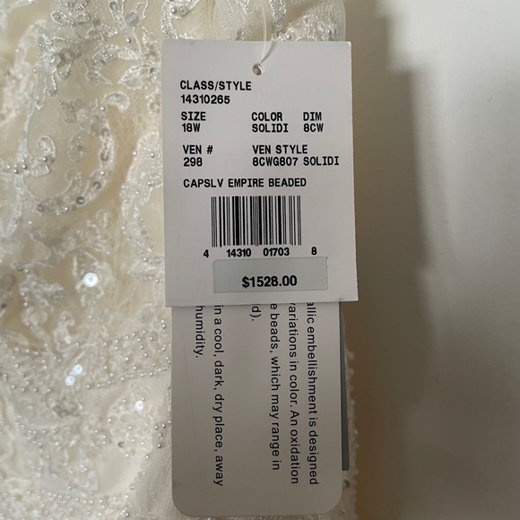 Never Worn, Unaltered, Beaded/Lace Wedding Dress - Picture 6 of 6